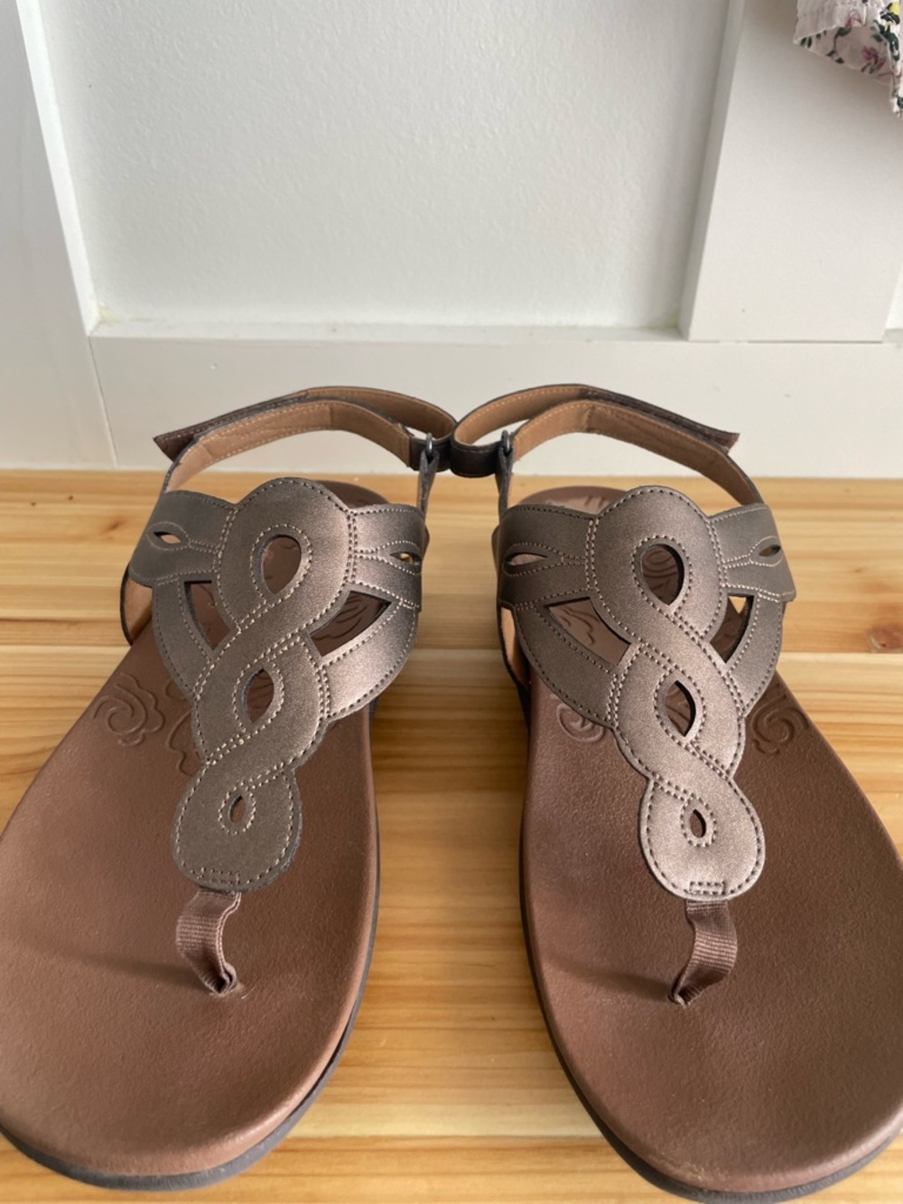 Rockport Metallic Brown Braided T-Strap Sandals